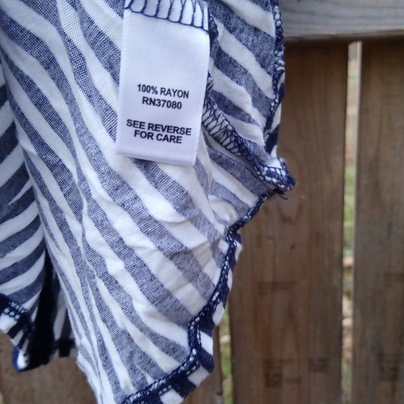 Cato Striped Flowy Tank Top - Picture 6 of 12